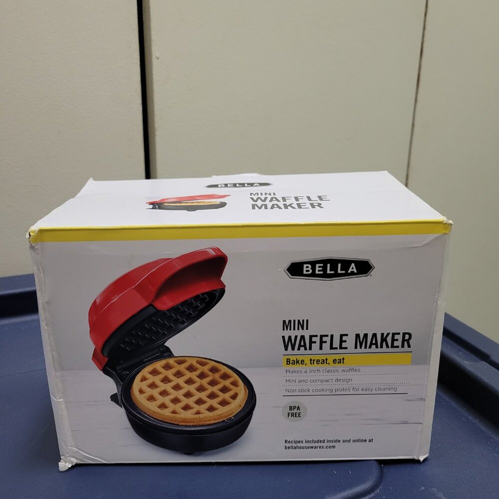 NEW BELLA MINI WAFFLE MAKER